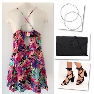 Insight Dresses - Insight floral & flirty first date dress SZ 4 Insight Dresses - Insight floral & flirty first date dress SZ 4